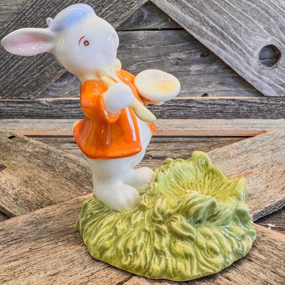 2005 Ceramic Easter Bunny Artist Egg Holder Figurine, Target Brand - Picture 6 of 8